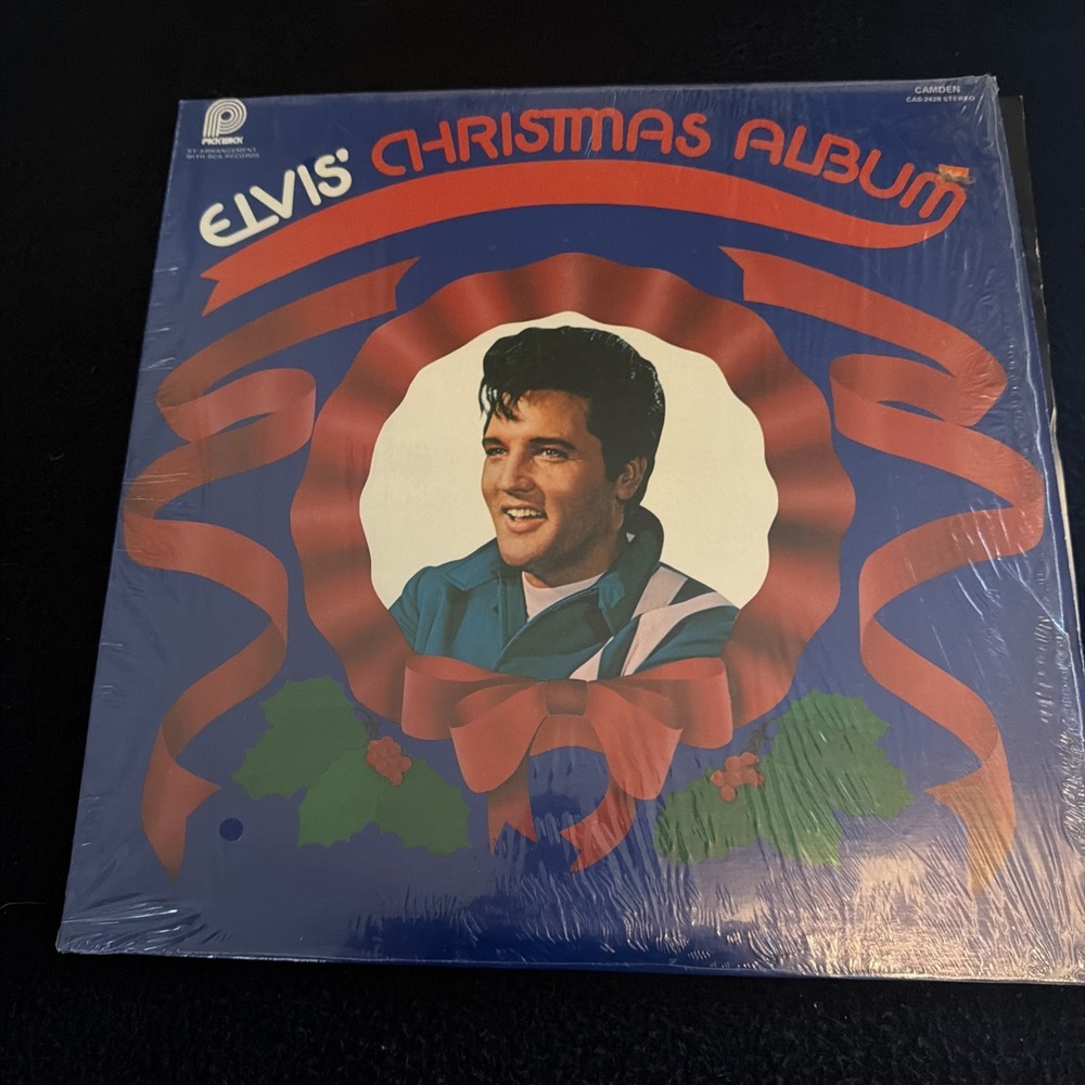 Elvis Presley Vinyl – "Elvis' Christmas Album"